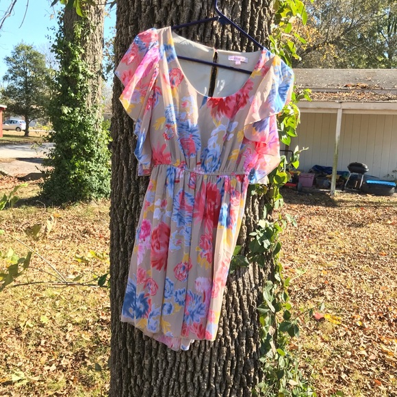 Margo & Sebastian floral flutter sleeve dress - Picture 4 of 13